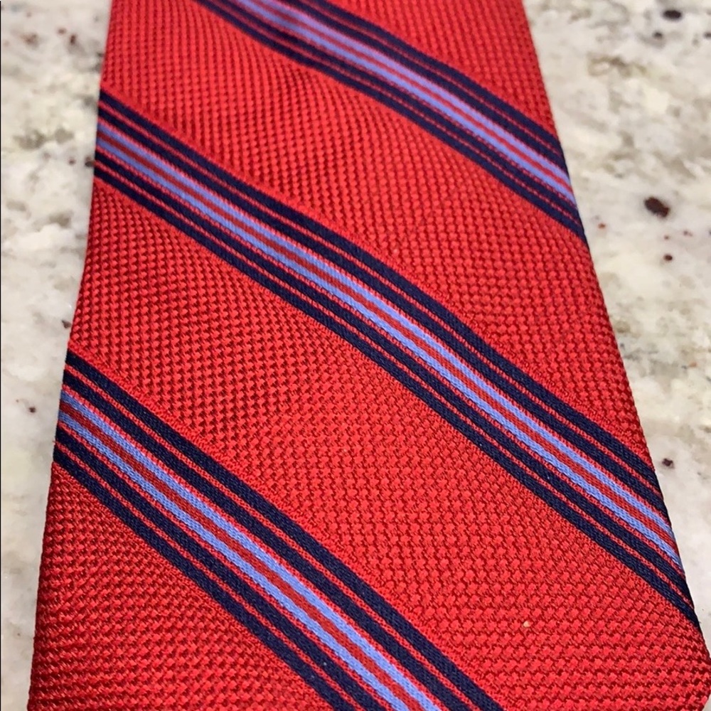 Saks Fifth Avenue tie - NEW - Picture 1 of 3